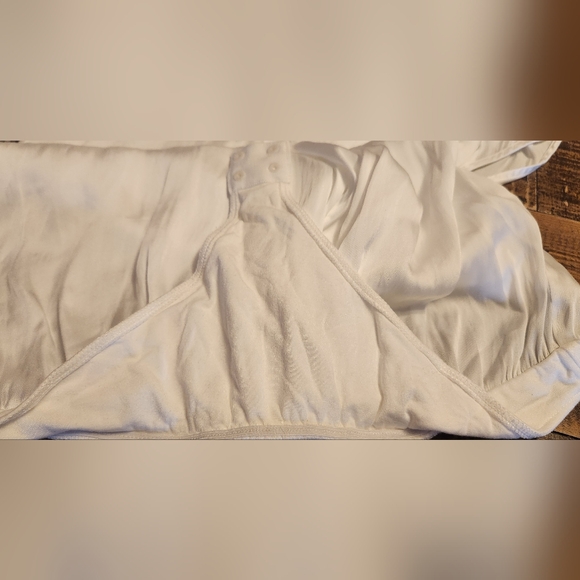 Paige Dijon Surplice White Bodysuit Size Small - Picture 12 of 14